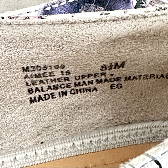 Me Too Aimee Leather Floral Ballet Flat 8.5 Botanical - Picture 10 of 10